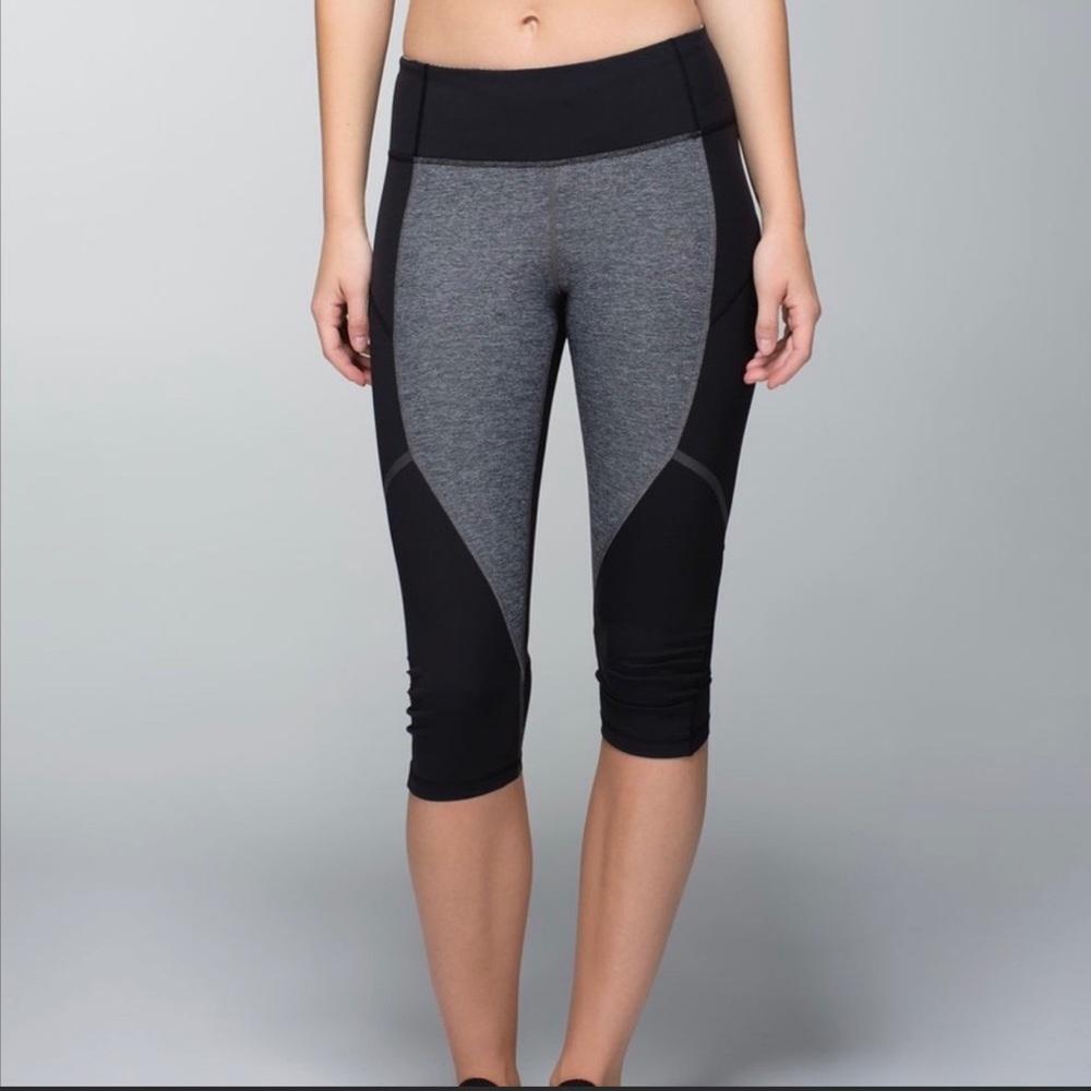 Hop To It Crop Full-On Luxtreme
Black Heathered